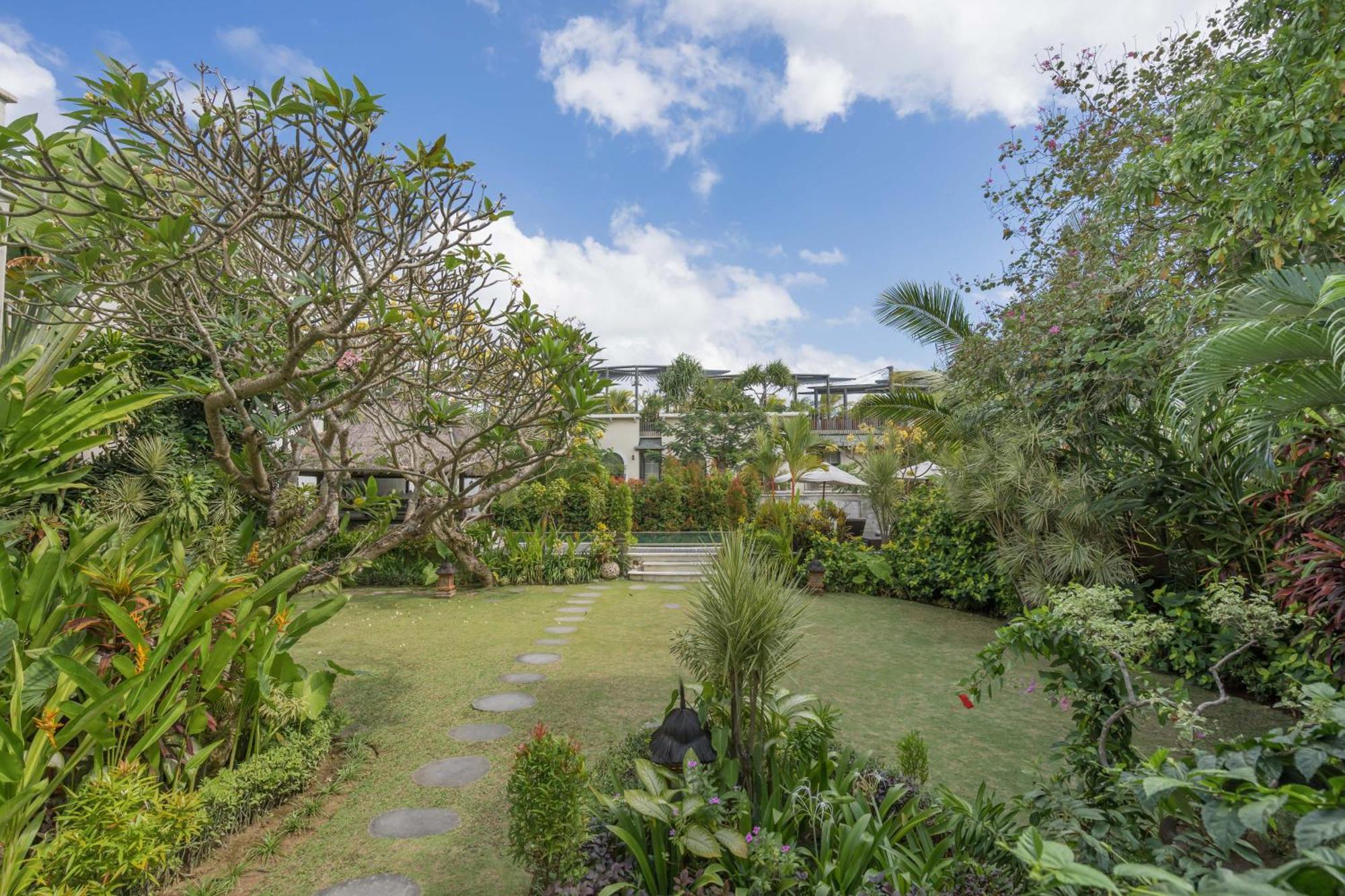 Villa Kaira Estate Canggu Dış mekan fotoğraf